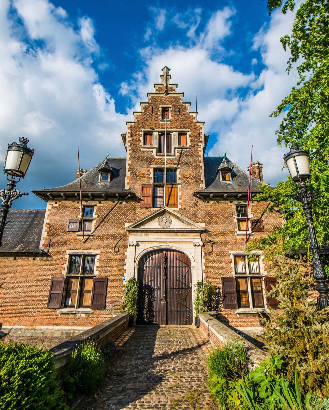 Poortgebouw hofke van Roosendael